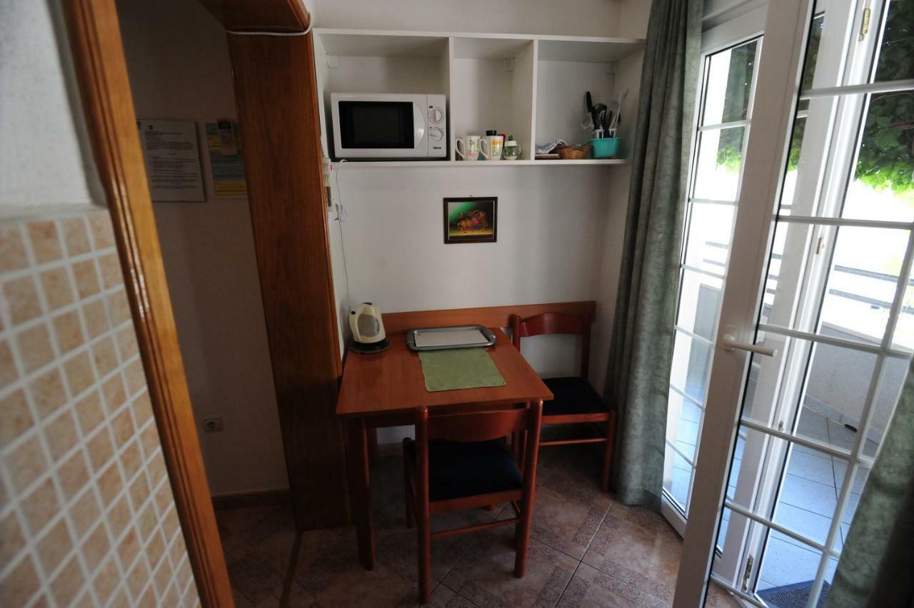 Milic Apartments Makarska Exterior foto